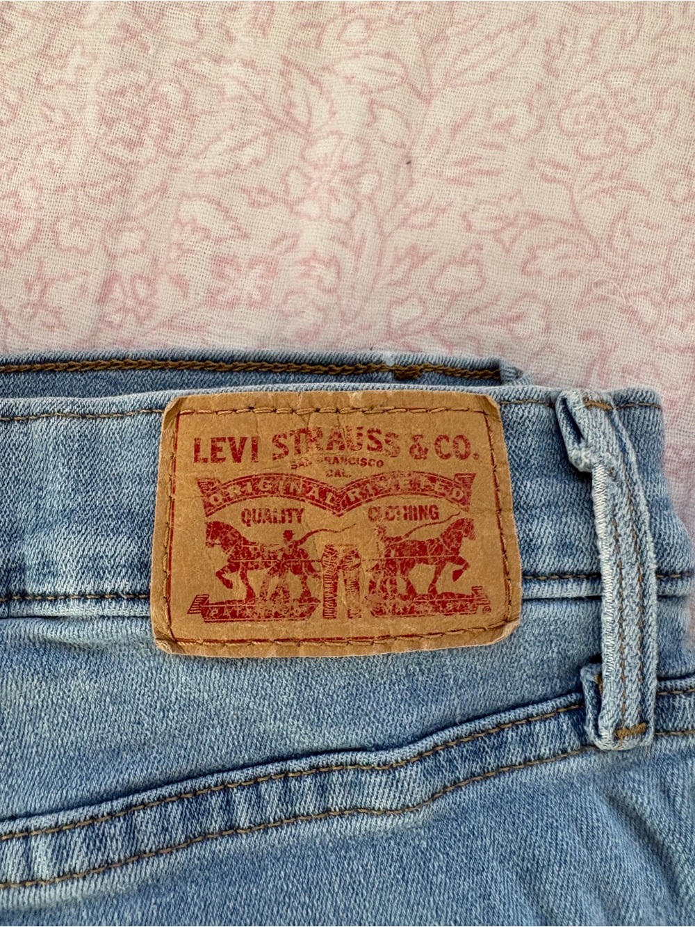 Bundle of jeans (Levi’s/ Zara) - Picture 2 of 5